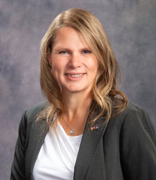 Melissa Nikolakakos campaign portrait